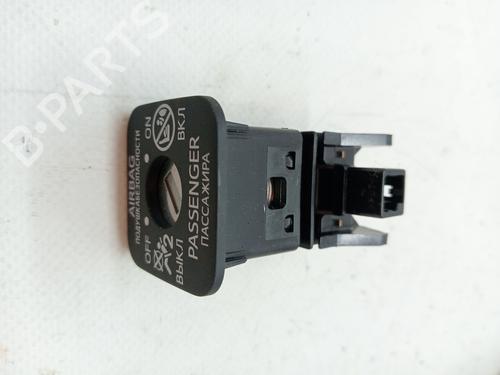 Used Electronic sensor TOYOTA AURIS (_E18_) 1.4 D-4D (NDE180_, NDE180R) (90 hp) 23353448