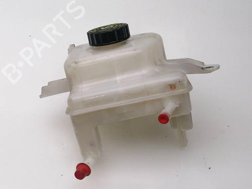 Servostyringsbeholder TOYOTA YARIS (_P13_) 1.5 Hybrid (NHP130_) (101 hp) 30452049