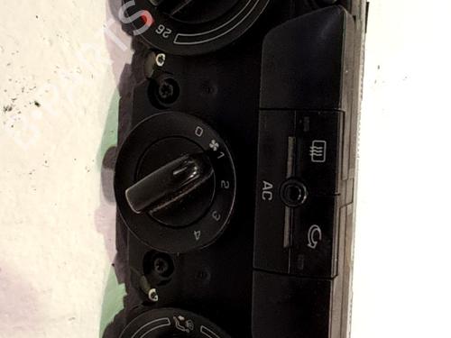 climate-control-skoda-octavia-ii-1z3-2004-2005-2006-2007-2008-2009-2010-2011-2012-2013-35968019 main image