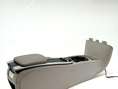 Used Middle console VOLVO C30 (533) 1.6 D (109 hp) 31124936