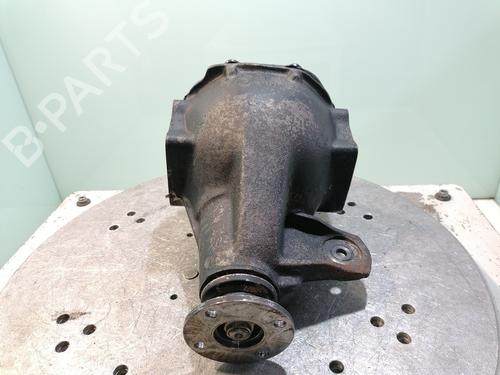 Used Front differential HYUNDAI GALLOPER II (JK-01) 2.5 TD intercooler (99 hp) 25593682