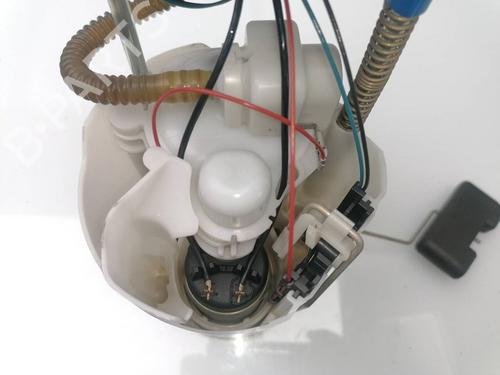 Fuel pump SEAT LEON ST (5F8) 2.0 TDI | BP23940112M76 