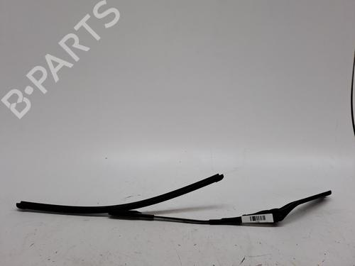 Used Front windshield wiper arm BMW 1 (E87) 118 i (129 hp) 23385626