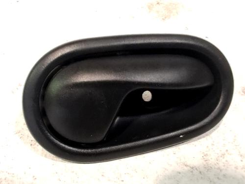 Poignée intérieure avant gauche DACIA LOGAN II TCe 90 (L8MA, L8M1, L8AC) (90 hp) 31701447