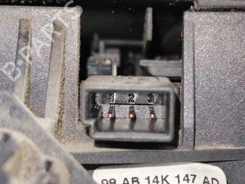 Steering wheel controls FORD TOURNEO CONNECT 1.8 TDCi | BP23378946E15 