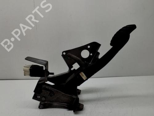 bremsepedal RENAULT CAPTUR I (J5_, H5_) 1.2 TCe 120 (118 hp) 29302365