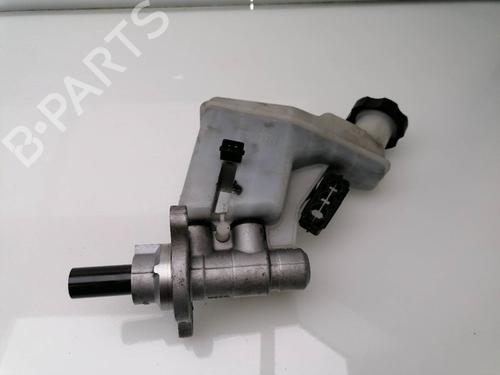 Used Brake master cylinder HYUNDAI ix35 (LM, EL, ELH) 2.0 CRDi 4WD (136 hp) 23421062