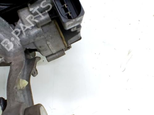 Used Front wiper motor FORD MONDEO V Saloon (CD) 2.0 Hybrid (177 hp) 32014277