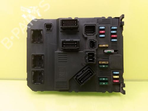Used Fuse box PEUGEOT 407 (6D_) 2.0 HDi 135 (6DRHRH, 6DRHRE, 6DRHRG, 6DRHRJ) (136 hp) 23935468