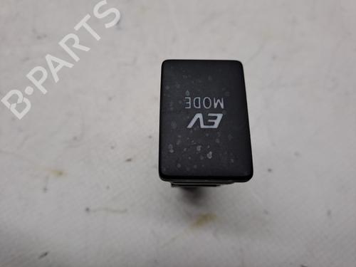 Used Electronic module TOYOTA YARIS (_P13_) 1.5 Hybrid (NHP130_, NHP130) (101 hp) 23358406