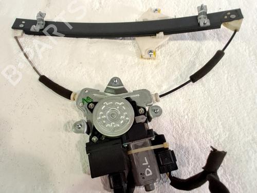 Rudehejsemotor forskærm venstre CHEVROLET CAPTIVA (C100, C140) 2.2 D 4WD (184 hp) 31062051