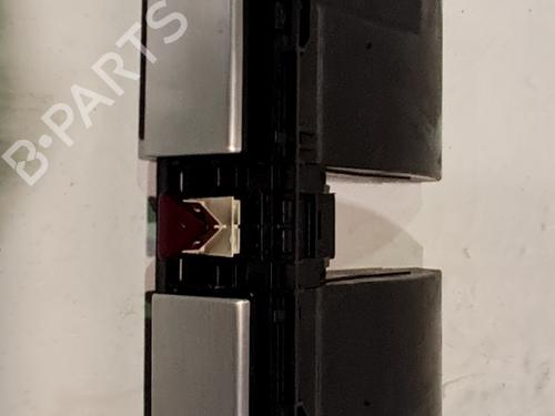 Used Warning switch Warning switch VW PASSAT B6 (3C2) 2.0 TDI (140 hp) 33772770 33772770