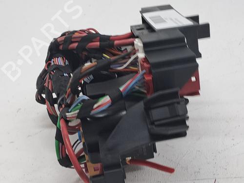 Fuse box AUDI Q5 (8RB) 2.0 TDI quattro | BP24172253E1 