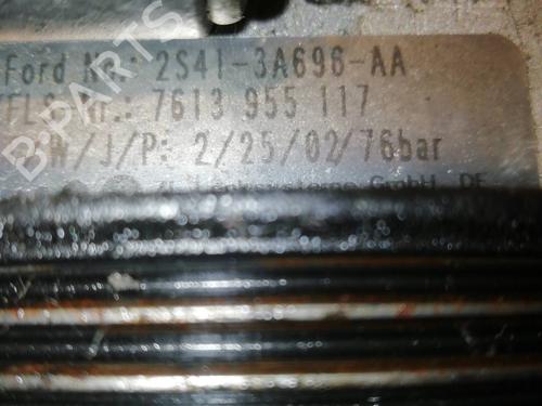 Used Steering pump FORD FOCUS I (DAW, DBW) 2.0 16V (131 hp) 25988630