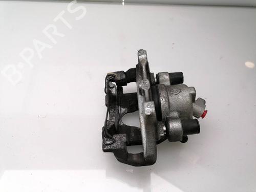Used Right front brake caliper DACIA SANDERO II 1.5 dCi 75 / Blue dCi 75 (B8JW, B8M4, B8AH, B8M7, B8M6) (75 hp) 23939665