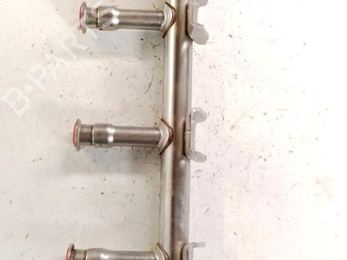 Used Injection rail Injection rail SEAT IBIZA IV (6J5, 6P1) 1.2 TSI (105 hp) 33762986 33762986