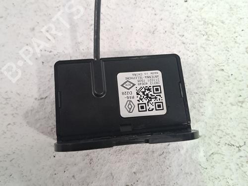 Used Antenna/Base RENAULT EXPRESS Box Body/MPV 1.5 Blue dCi 75 (F6AA) (75 hp) 27557572