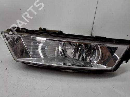 Faro Antiniebla delantero izquierdo SKODA RAPID (NH3, NK3, NK6) 1.6 TDI (115 hp) 30054811