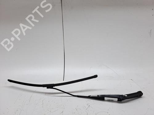 Used Front windshield wiper arm HONDA CIVIC X Hatchback (FC_, FK_) 1.0 VTEC (FK6) (129 hp) 23942599