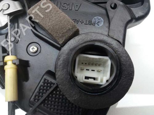 Front left lock SUZUKI GRAND VITARA II (JT, TE, TD) 1.9 DDiS All-wheel Drive (JT419, TD44, JB419WD, JB419XD,... | BP23649815C98 
