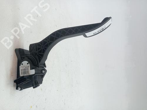 Used Pedal PEUGEOT 308 II (LB_, LP_, LW_, LH_, L3_) 1.2 THP 130 (131 hp) 24736211
