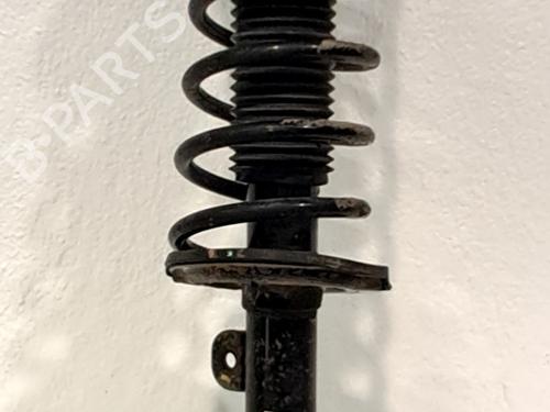 Used Right front shock absorber Right front shock absorber CHEVROLET CAPTIVA (C100, C140) 2.0 D 4WD (150 hp) 31701279 31701279