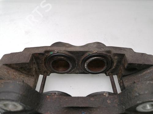 Used Right front brake caliper TOYOTA HILUX VII Pickup (_N1_, _N2_, _N3_) 2.5 D-4D 4WD (KUN25) (144 hp) 23421113