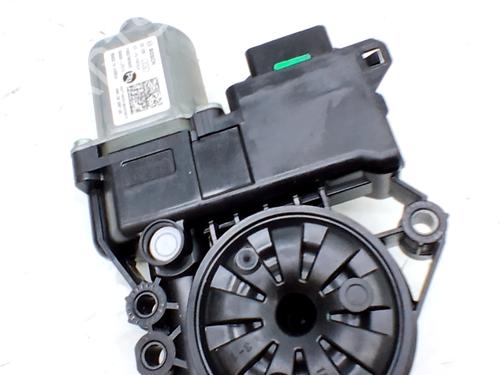 BP32743389E21 main image