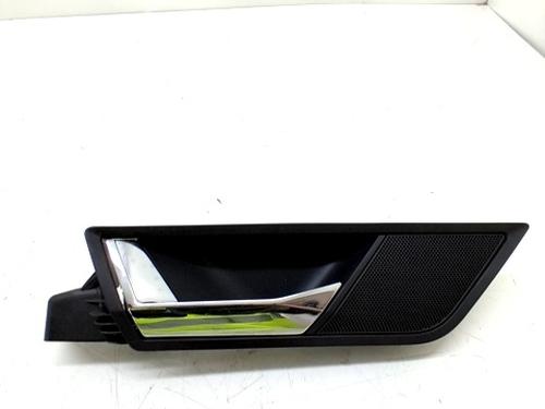 Venstre foran invendig håndtak SKODA FABIA III (NJ3) 1.0 (75 hp) 30920408