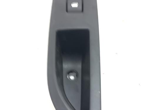 right-rear-window-switch-peugeot-2008-ii-ud_-us_-uy_-uj_-ur_-uc_-2019-32285544 main image