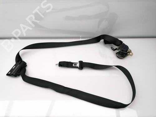 Used Rear center seatbelt TOYOTA HILUX VIII Pickup (_N1_) 2.4 D 4WD (GUN125_, GUN125R) (150 hp) 26210154