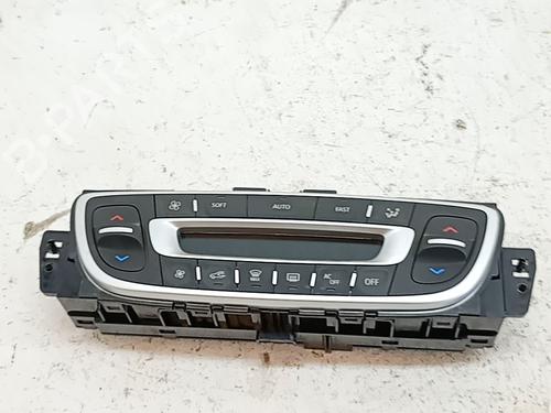 Used Climate control Climate control 37713466 37713466