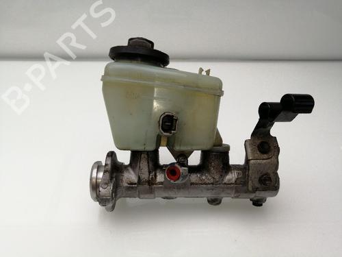 Used Brake master cylinder TOYOTA LAND CRUISER 90 (_J9_) 3.0 TD (KZJ90_, KZJ95_, KZJ90R, KZJ95R, KZJ90W, KZJ95W) (125 hp) 23649748
