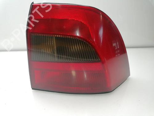 Used Right taillight OPEL VECTRA B Hatchback (J96) 2.2 DTI 16V (F68) (120 hp) 23450062