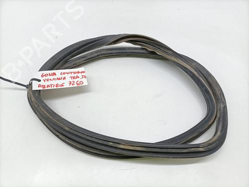 Used Rubber door seal NISSAN TERRANO II (R20) 2.7 TDi 4WD (125 hp) 25987083