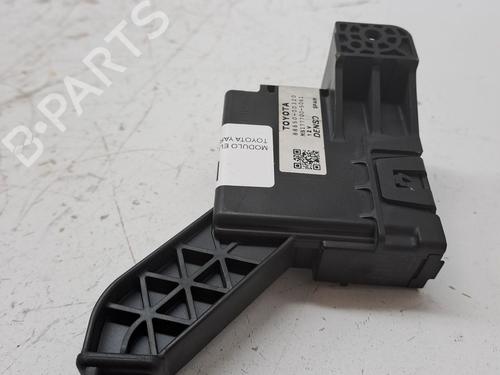 Electronic module TOYOTA YARIS (_P13_) 1.0 (KSP130_, KSP130) | BP23375726M83 