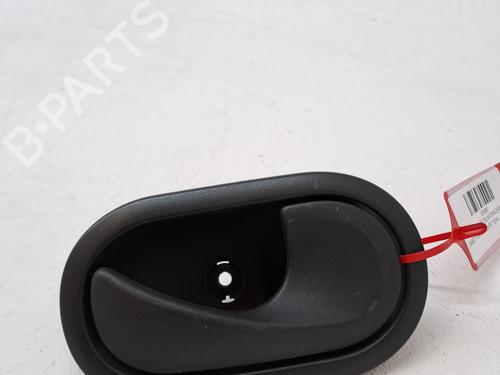 Højre fortil invendig håndtag SMART FORTWO Coupe (453) electric drive / EQ (453.391) (56 hp) 25248674