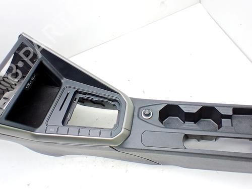 Middle console VW POLO VI (AW1, BZ1, AE1) 1.0 TSI | BP32257415I22 
