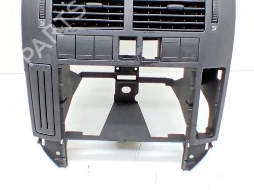 Grille d'aération VW POLO IV (9N_, 9A_) 1.4 TDI (70 hp) 32106912