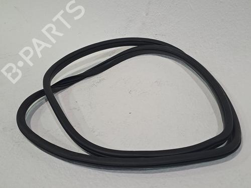 Rubber door seal KIA SORENTO III (UM) 2.2 CRDi 4WD | BP26381482C142 