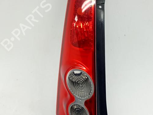 Feu arrière gauche FORD FIESTA V (JH_, JD_) 1.4 TDCi (68 hp) 32336107