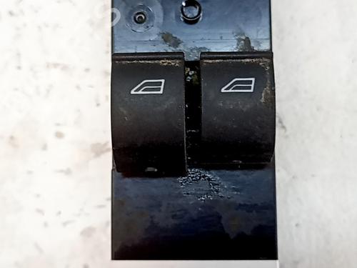 Used Left front window switch Left front window switch FORD TRANSIT CONNECT V408 Box Body/MPV 1.5 TDCi (101 hp) 35771702 35771702