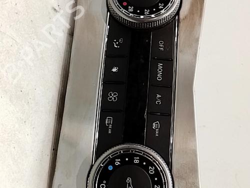 Used Climate control Climate control MERCEDES-BENZ C-CLASS (W204) C 350 (204.056) (272 hp) 36376651 36376651