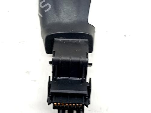 switch-peugeot-308-sw-ii-lc_-lj_-lr_-lx_-l4_-2014-2015-2016-2017-2018-2019-2020-2021-32257235 main image