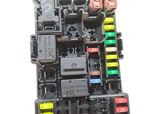 Used Fuse box OPEL ADAM (M13) 1.4 (87 hp) 23363378
