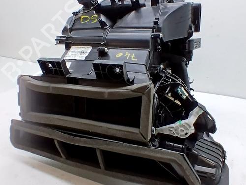 Used Heater matrix box Heater matrix box DACIA DUSTER (HM_) 1.6 SCe 115 (HMM1) (115 hp) 40548549 40548549