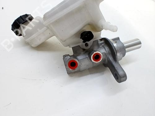 Used Brake master cylinder FORD FIESTA VII (HJ, HF) 1.1 Ti-VCT (86 hp) 31035637