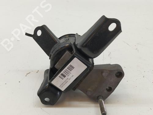 Used Engine mount TOYOTA YARIS (_P13_) 1.0 (KSP130_, KSP130) (69 hp) 27098636