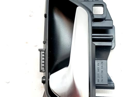 Maniglia interna posteriore sinistra OPEL CORSA F (P2JO) 1.2 Turbo Hybrid (68) (136 hp) 32042158
