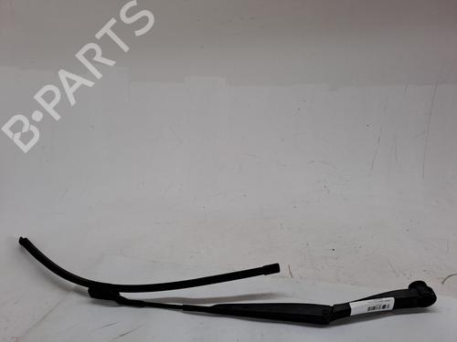 Used Front windshield wiper arm HYUNDAI ix20 (JC) 1.4 CRDi (90 hp) 26574465